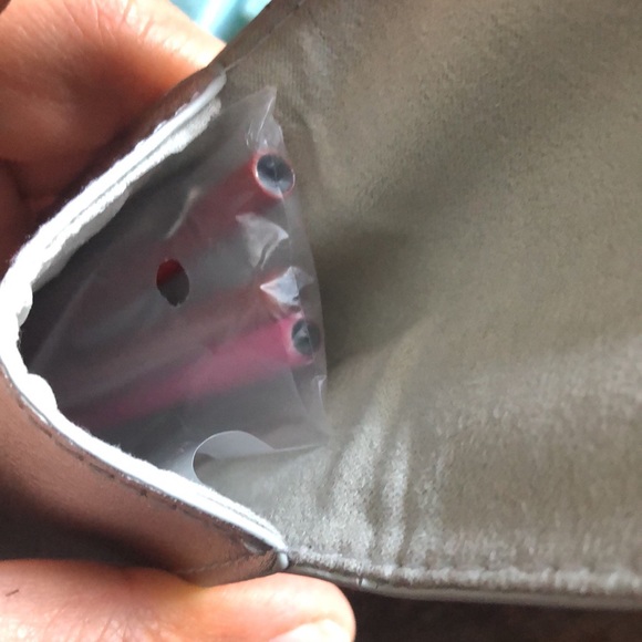 New MAC Sustainable Straw Set & Pouch ♥️💗❤️ - Picture 7 of 9